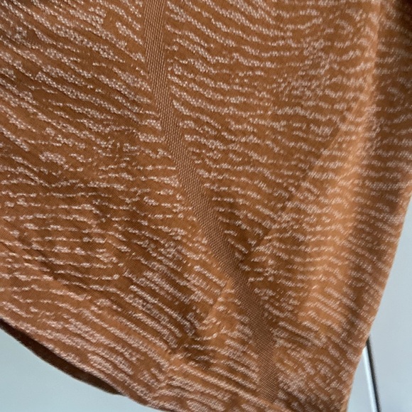 Lululemon Swiftly Tech Racerback Tank Top 2.0 *Race Length EUC - Picture 9 of 14